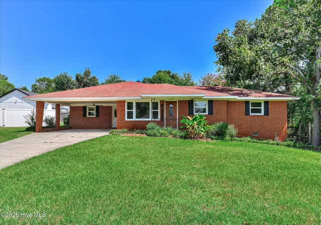 Photo 1 of Single family home for sale at 303 Serpentine Dr, North Augusta, SC 29841 | MLS# 100597368 | Listing updated on 2026-08-31