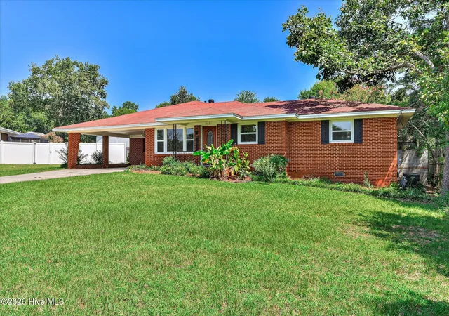 Photo 3 of Single family home for sale at 303 Serpentine Dr, North Augusta, SC 29841 | MLS# 100597368 | Listing updated on 2026-08-31