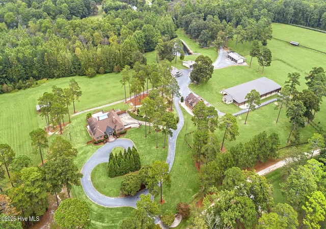 Photo 1 of Single family home for sale at 509 Cross Country Ln, Southern Pines, NC 28387 | MLS# 100598952 | Listing updated on 2026-09-01