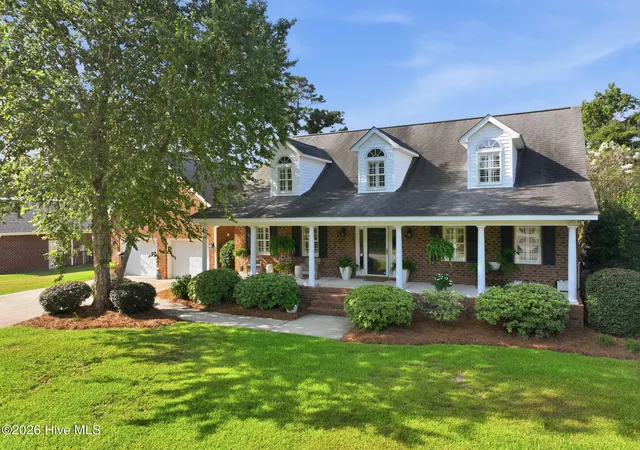 Photo 2 of Single family home for sale at 1611 Sanderling Dr, Morehead City, NC 28557 | MLS# 100596466 | Listing updated on 2026-09-15