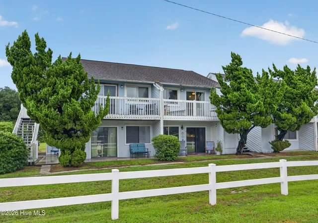Photo 3 of Condo for sale at 39 Roberts Rd #3, Hampstead, NC 28443 | MLS# 100594089 | Listing updated on 2026-09-13