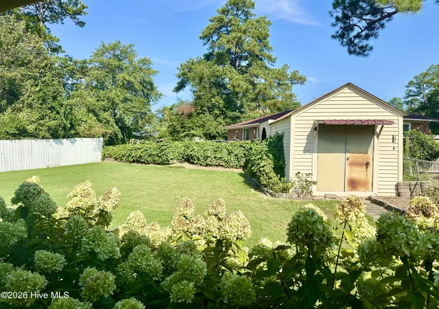 Photo 3 of Single family home for sale at 1715 Fairwood Dr, Augusta, GA 30909 | MLS# 100598111 | Listing updated on 2026-09-01