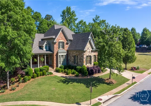 Photo 2 of Mansion for sale at 1022 Oxford Wy, Watkinsville, GA 30677 | MLS# CL363166 | Listing updated on 2026-09-01