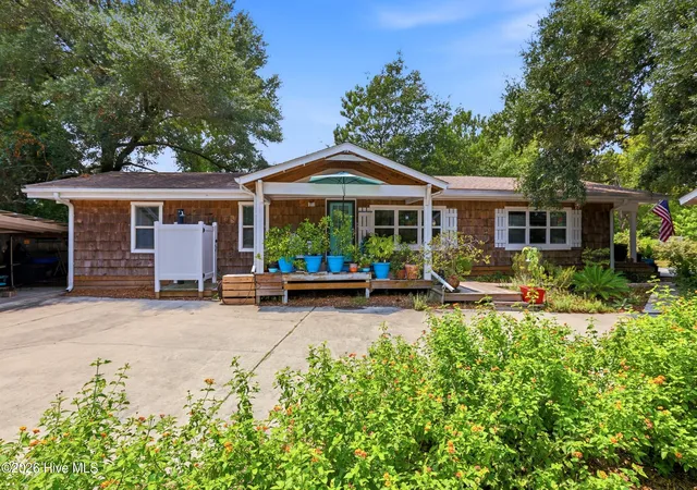 Photo 1 of Manufactured home for sale at 9081 Beach Dr Sw, Calabash, NC 28467 | MLS# 100591323 | Listing updated on 2026-09-12