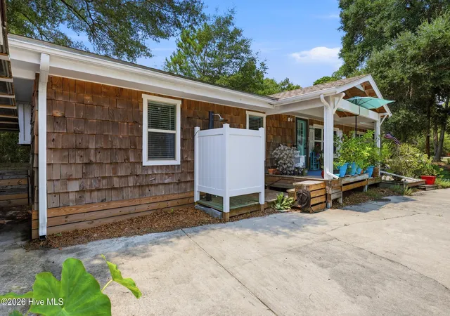 Photo 2 of Manufactured home for sale at 9081 Beach Dr Sw, Calabash, NC 28467 | MLS# 100591323 | Listing updated on 2026-09-12