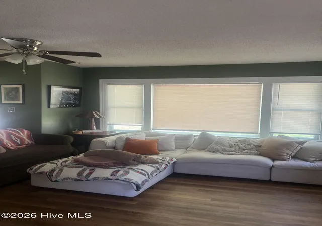 Photo 4 of Single family home for sale at 307 Hickory St, Greenville, NC 27858 | MLS# 100591965 | Listing updated on 2026-08-24