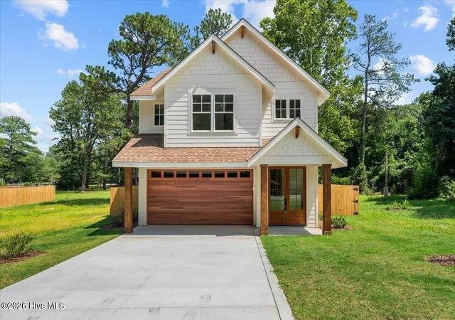 Photo 1 of Single family home for sale at 1395 N May St, Southern Pines, NC 28387 | MLS# 100591916 | Listing updated on 2026-08-21