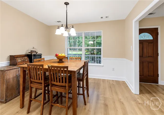 4th image of 67 Oak Side Ct, Richmond Hill, GA 31324 | MLS# SA331695