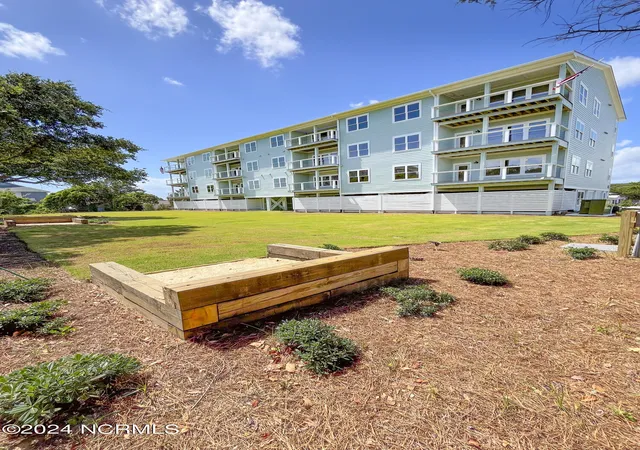 Listing Photo 5 - Condo for sale in building located at 109 Knollwood Dr, Atlantic Beach, NC 28512 - Unit #G