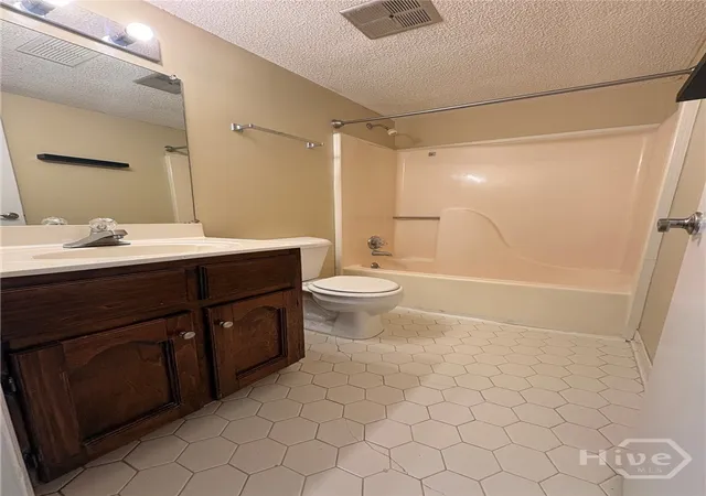 Photo 2 of Condo for sale at 2505 W Broad St #422, Athens, GA 30606 | MLS# CL363341 | Listing updated on 2026-09-04