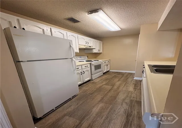 Photo 4 of Condo for sale at 2505 W Broad St #422, Athens, GA 30606 | MLS# CL363341 | Listing updated on 2026-09-04