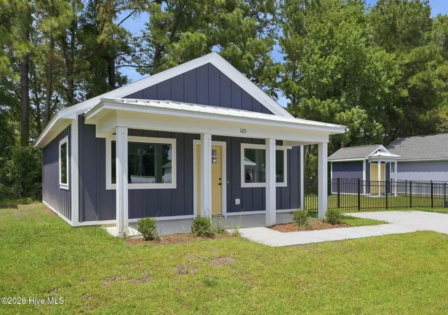 Photo 2 of Condo for sale at 165 Long Pond Loop, Swansboro, NC 28584 | MLS# 100597037 | Listing updated on 2026-09-18