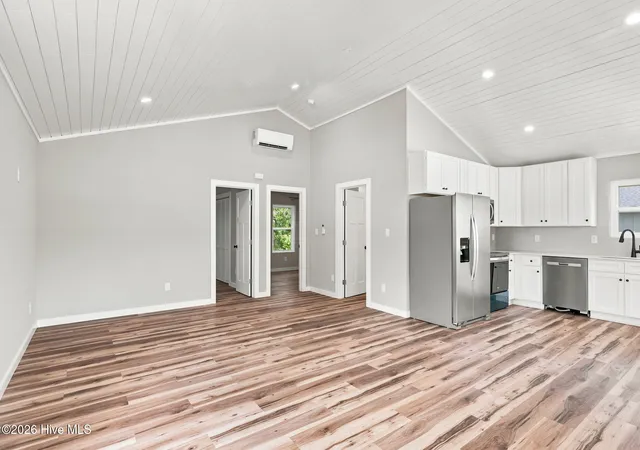 Listing Photo 4 - Condo for sale in building located at 165 Long Pond Loop, Swansboro, NC 28584