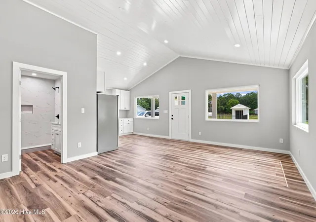 Listing Photo 5 - Condo for sale in building located at 165 Long Pond Loop, Swansboro, NC 28584