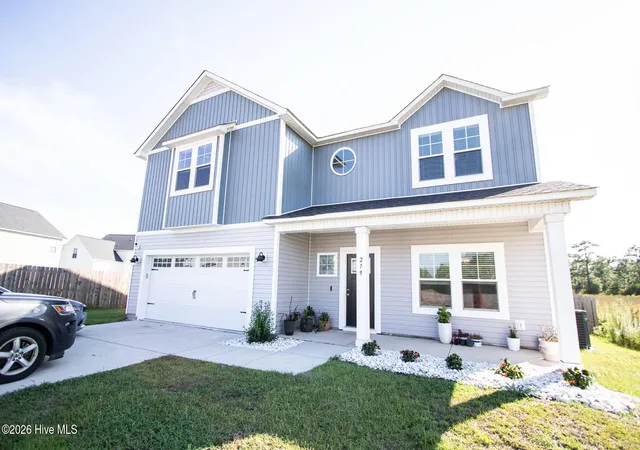 Photo 2 of Single family home for sale at 279 E Ivybridge Dr, Hubert, NC 28539 | MLS# 100597680 | Listing updated on 2026-08-31