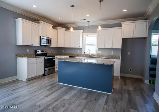 Photo 3 of Single family home for sale at 279 E Ivybridge Dr, Hubert, NC 28539 | MLS# 100597680 | Listing updated on 2026-08-31