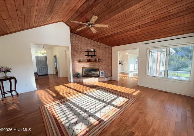 Photo 3 of Single family home for sale at 3305 Peppercorn Rd, New Bern, NC 28562 | MLS# 100564494 | Listing updated on 2026-09-07