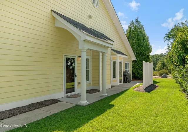 Photo 2 of Condo for sale at 215 Diamond Cvs, Newport, NC 28570 | MLS# 100598780 | Listing updated on 2026-09-28