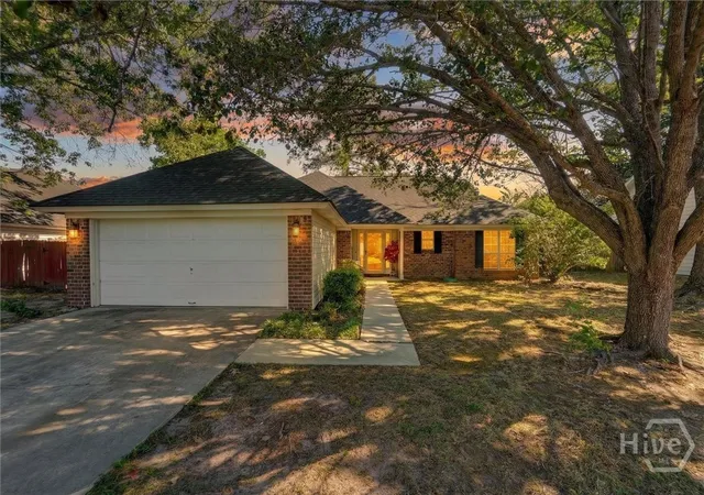 2nd image of 126 Teal Lake Dr, Richmond Hill, GA 31324 | MLS# SA353589