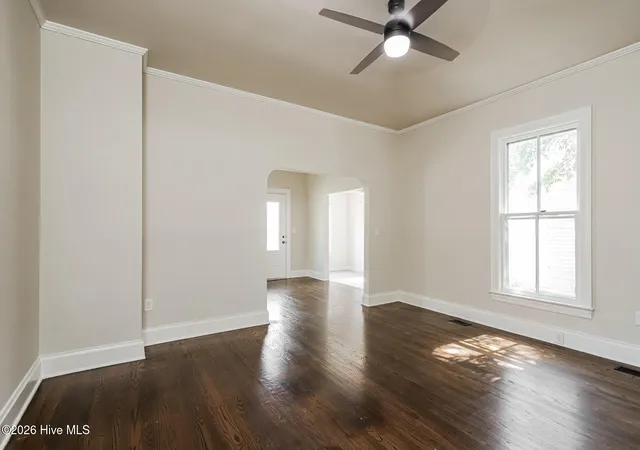 Photo 3 of Single family home for sale at 319 E Main St, Washington, NC 27889 | MLS# 100597544 | Listing updated on 2026-09-10