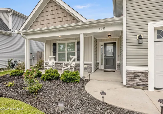 Photo 3 of Single family home for sale at 6009 Duxbury Ct, Leland, NC 28451 | MLS# 100595456 | Listing updated on 2026-09-15