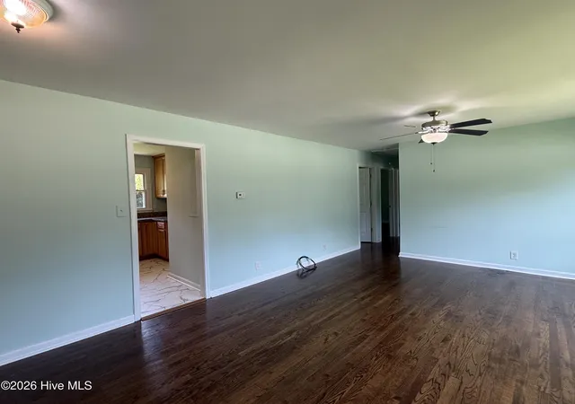 Photo 4 of Single family home for sale at 18 White Oak St, Jacksonville, NC 28540 | MLS# 100593767 | Listing updated on 2026-09-29