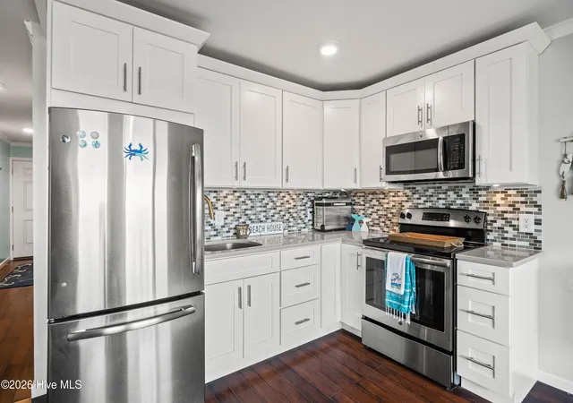 Photo 4 of Condo for sale at 650 Cedar Point Blvd #B25, Cedar Point, NC 28584 | MLS# 100597691 | Listing updated on 2026-09-20