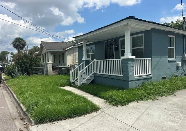 Photo 2 of Single family home for sale at 112 Norton St, Savannah, GA 31415 | MLS# SA363369 | Listing updated on 2026-08-27