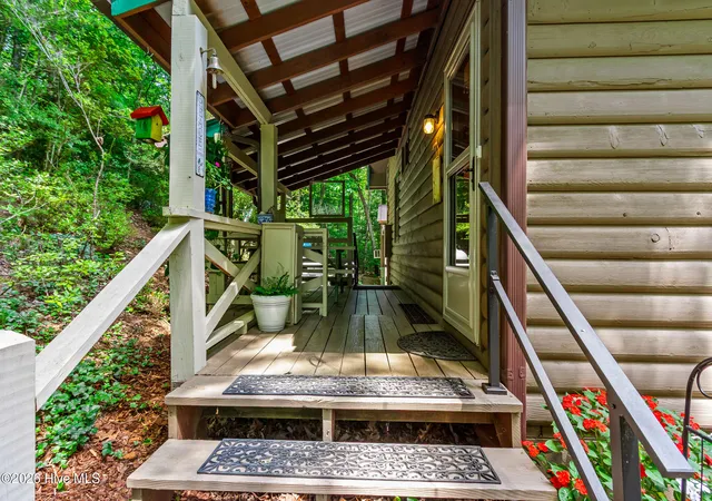Photo 3 of Single family home for sale at 317 W Hills Dr, Murphy, NC 28906 | MLS# 100597352 | Listing updated on 2026-08-19