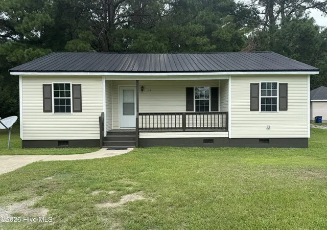 Photo 1 of Single family home for sale at 119 Valentine Ave, Edenton, NC 27932 | MLS# 100592634 | Listing updated on 2026-08-25