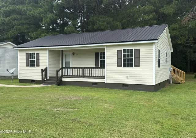 Photo 2 of Single family home for sale at 119 Valentine Ave, Edenton, NC 27932 | MLS# 100592634 | Listing updated on 2026-08-25