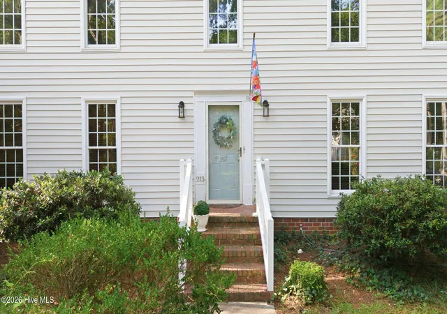 Photo 3 of Single family home for sale at 213 Woodhaven Rd, Greenville, NC 27834 | MLS# 100595084 | Listing updated on 2026-09-16