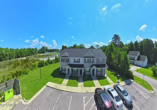 Photo 2 of Townhouse for sale at 206 Alexa Pl, Jacksonville, NC 28546 | MLS# 100597876 | Listing updated on 2026-08-27
