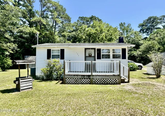 Photo 1 of Single family home for sale at 136 Floyd Pond Ln, Richlands, NC 28574 | MLS# 100592266 | Listing updated on 2026-09-14