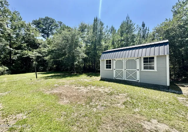 Photo 3 of Single family home for sale at 136 Floyd Pond Ln, Richlands, NC 28574 | MLS# 100592266 | Listing updated on 2026-09-14