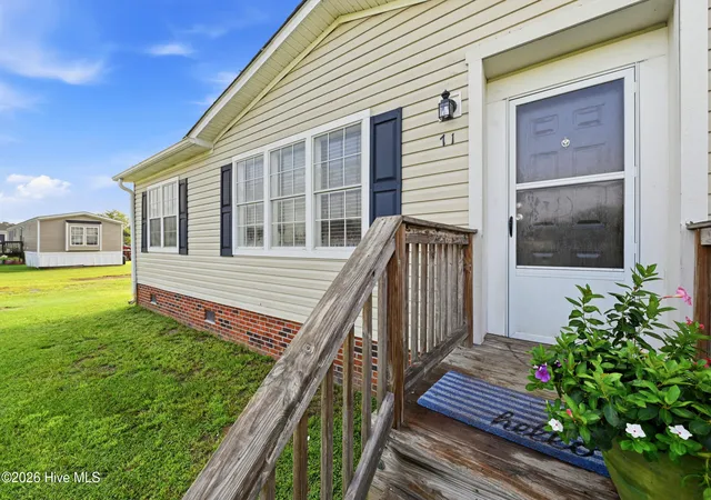 Photo 3 of Manufactured home for sale at 71 Gobbler Ct, Rocky Point, NC 28457 | MLS# 100599266 | Listing updated on 2026-09-14