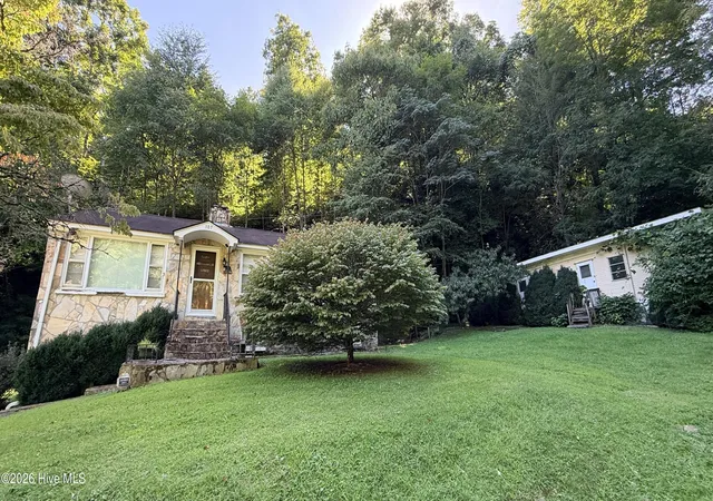 Photo 2 of Single family home for sale at 107 Cherokee Ave, Andrews, NC 28901 | MLS# 100598760 | Listing updated on 2026-08-25