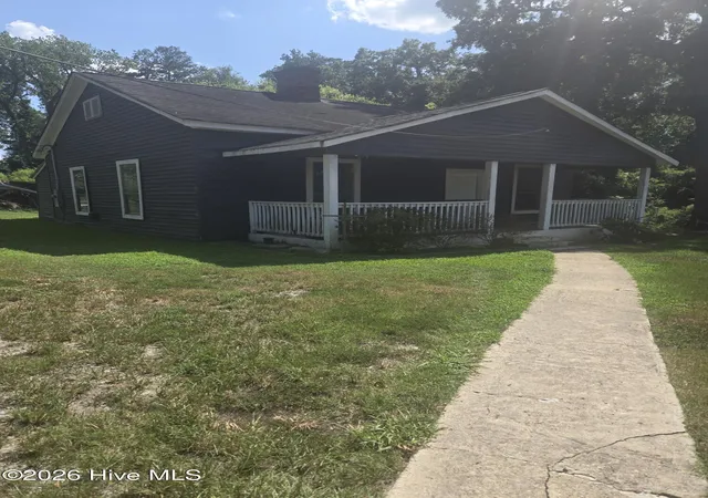 Photo 1 of Single family home for sale at 150 Grove St, Lincolnton, GA 30817 | MLS# 100597362 | Listing updated on 2026-09-21