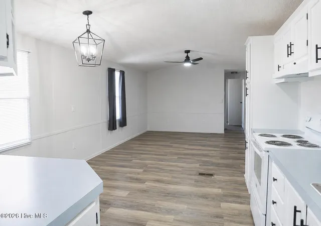 Photo 4 of Manufactured home for sale at 4613 Oak Crst Dr SE, Southport, NC 28461 | MLS# 100595239 | Listing updated on 2026-09-20