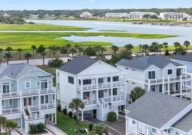 Photo 2 of Single family home for sale at 3 Old Marina Dr, Ocean Isle Beach, NC 28469 | MLS# 100599268 | Listing updated on 2026-09-08