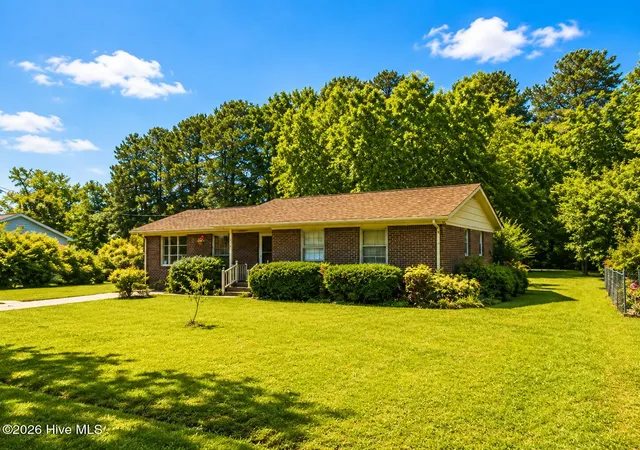 Photo 1 of Single family home for sale at 110 Chesterfield Dr, Elizabeth City, NC 27909 | MLS# 100598264 | Listing updated on 2026-09-02