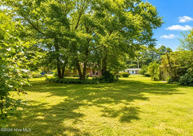 Photo 3 of Single family home for sale at 110 Chesterfield Dr, Elizabeth City, NC 27909 | MLS# 100598264 | Listing updated on 2026-09-02