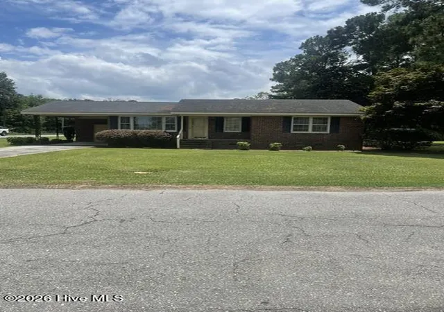 Photo 2 of Single family home for sale at 114 Short St #1, Warsaw, NC 28398 | MLS# 100589406 | Listing updated on 2026-08-24
