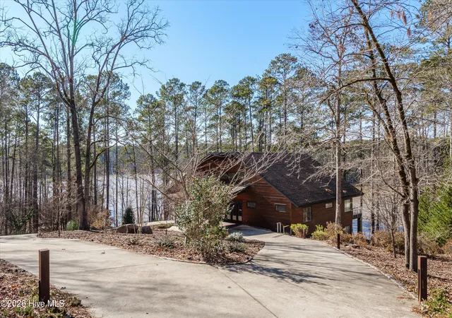 Photo 2 of Single family home for sale at 210 Bellefaye Ln, Mc Cormick, SC 29835 | MLS# 100598908 | Listing updated on 2026-08-25