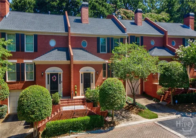 Photo 4 of Townhouse for sale at 1002 Defoors Ml Dr NW, Atlanta, GA 30318 | MLS# CL357727 | Listing updated on 2026-09-09