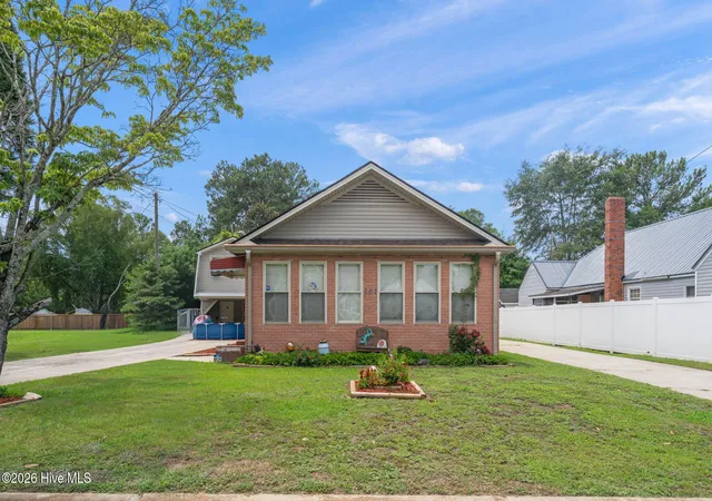 Photo 1 of Single family home for sale at 307 W Canary St, Dunn, NC 28334 | MLS# 100594264 | Listing updated on 2026-09-14