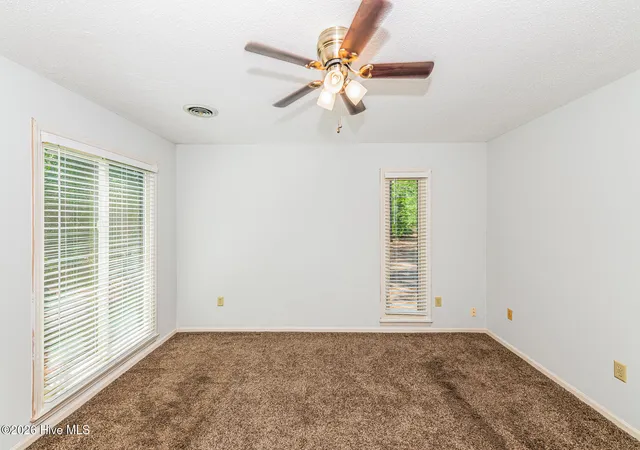 Photo 3 of Single family home for sale at 909 Satinwood Ct, Southern Pines, NC 28387 | MLS# 100598503 | Listing updated on 2026-09-29