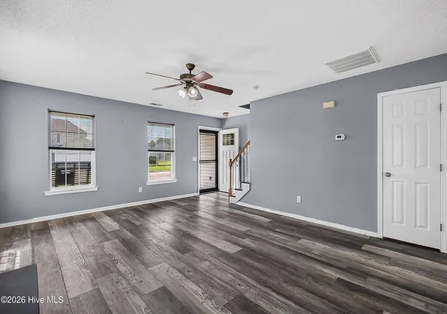 Photo 4 of Single family home for sale at 202 Halibut Ct, Maysville, NC 28555 | MLS# 100598580 | Listing updated on 2026-10-06