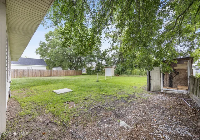 Photo 18 of Multi family home for sale at 207 W Bridgers St, Burgaw, NC 28425 | MLS# 100591864 | Listing updated on 2026-09-21