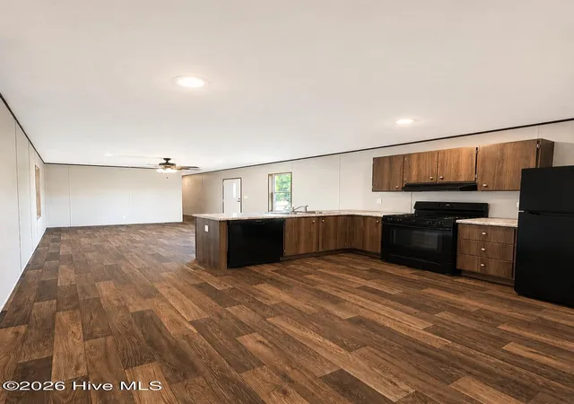 Photo 3 of Manufactured home for sale at 1713 Colon Mintz Rd NE, Leland, NC 28451 | MLS# 100578039 | Listing updated on 2026-09-22